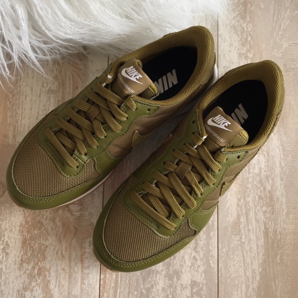 NWT陋Nike ID Internationalist Custom! - Picture 5 of 7